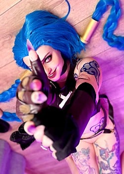 Neon Oni